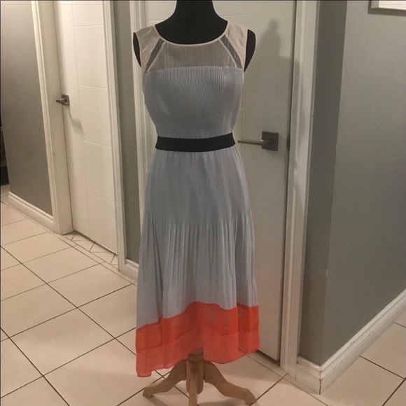 BCBGMAXARIA DRESS - Picture 2 of 2